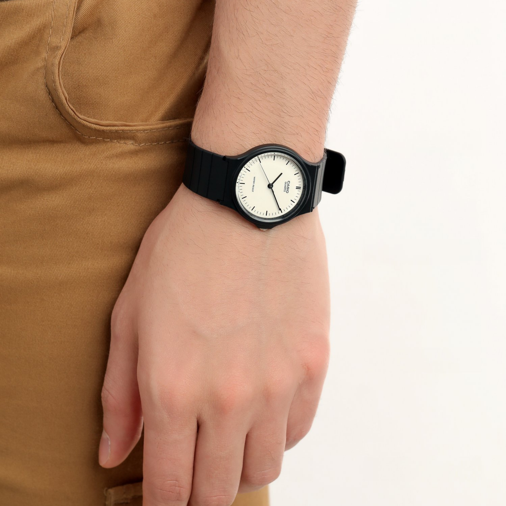 Reloj Casio MQ-24-7ELDF Análogo Negro Unisex